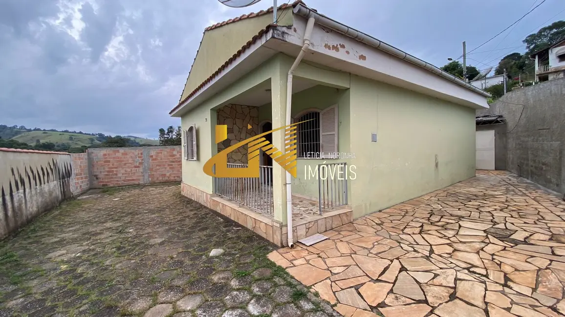 Casa com 2 quartos à venda, 185m2 em Sao Lourenco - MG - imagem 1 Foto 1 de Casa com 2 quartos à venda, 185m2 em Sao Lourenco - MG