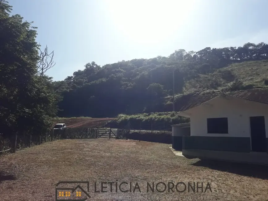 Chácara com 1 quarto à venda e para alugar, 70m2 em Sao Lourenco - MG - imagem 4 Foto 4 de Chácara com 1 quarto à venda e para alugar, 70m2 em Sao Lourenco - MG