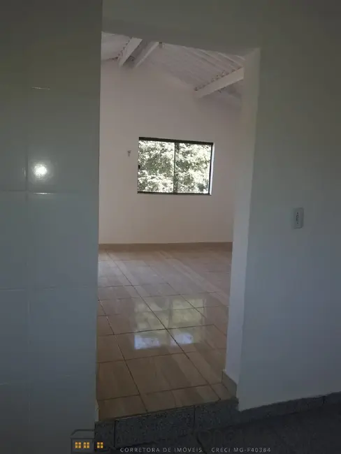 Chácara com 1 quarto à venda e para alugar, 70m2 em Sao Lourenco - MG - imagem 8 Foto 8 de Chácara com 1 quarto à venda e para alugar, 70m2 em Sao Lourenco - MG