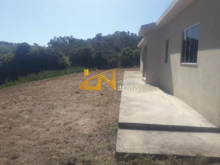 Chácara com 2 quartos à venda, 120m2 em Sao Lourenco - MG - imagem 4 Foto 4 de Chácara com 2 quartos à venda, 120m2 em Sao Lourenco - MG