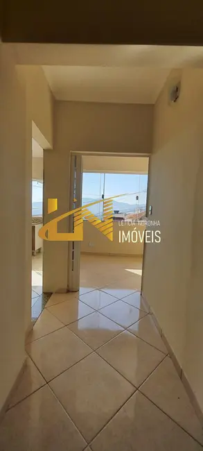 Foto 4 de Casa com 2 quartos à venda, 140m2 em Sao Lourenco - MG