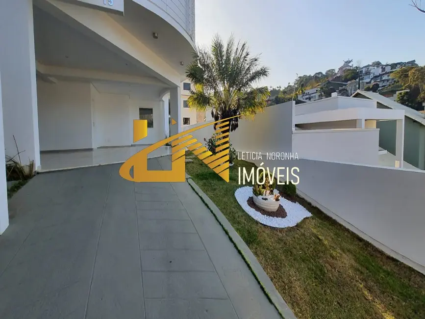 Casa de Condomínio com 4 quartos à venda, 336m2 em Sao Lourenco - MG - imagem 5 Foto 5 de Casa de Condomínio com 4 quartos à venda, 336m2 em Sao Lourenco - MG