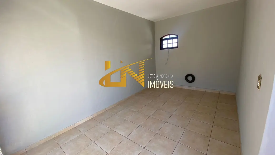 Foto 2 de Casa com 3 quartos à venda, 372m2 em Sao Lourenco - MG