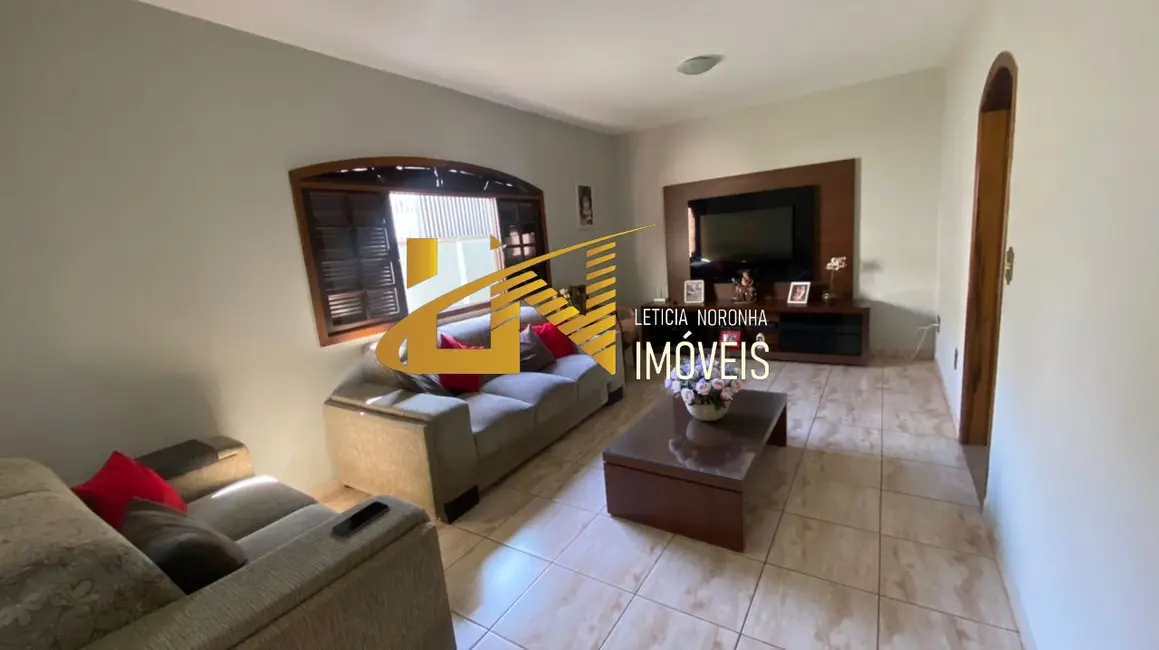 Casa com 3 quartos à venda, 372m2 em Sao Lourenco - MG - imagem 6 Foto 6 de Casa com 3 quartos à venda, 372m2 em Sao Lourenco - MG