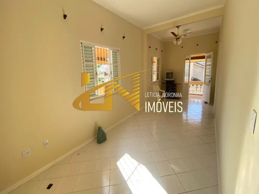 Foto 8 de Casa com 4 quartos à venda, 185m2 em Sao Lourenco - MG