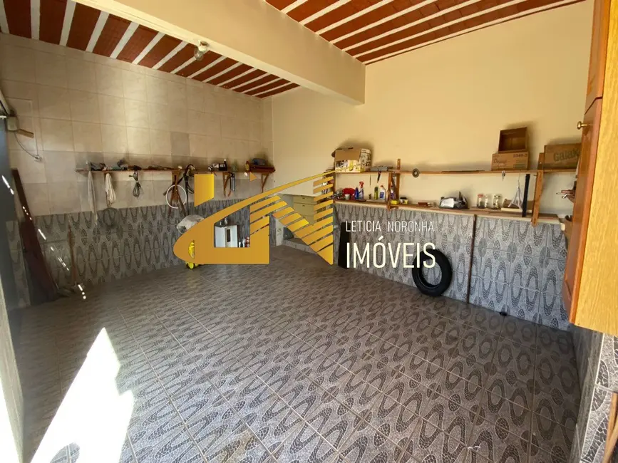 Foto 3 de Casa com 4 quartos à venda, 185m2 em Sao Lourenco - MG