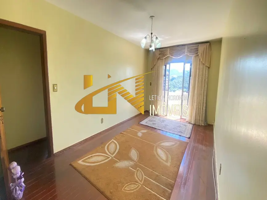 Foto 5 de Apartamento com 1 quarto à venda, 100m2 em Centro, Sao Lourenco - MG