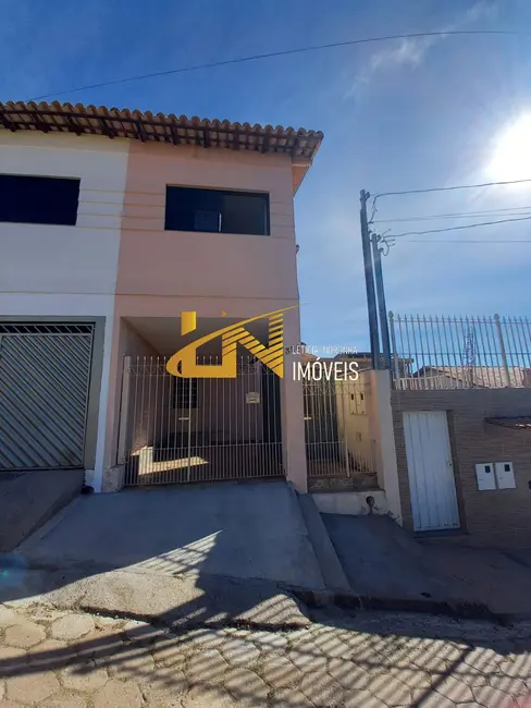 Foto 1 de Casa com 3 quartos à venda, 169m2 em Sao Lourenco - MG