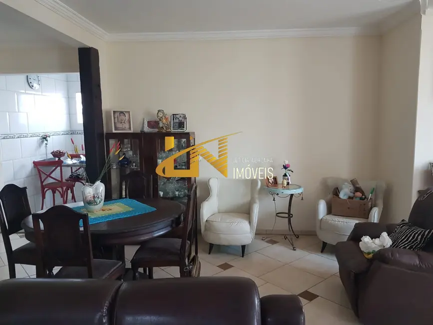 Casa com 4 quartos à venda, 169m2 em Sao Lourenco - MG - imagem 9 Foto 9 de Casa com 4 quartos à venda, 169m2 em Sao Lourenco - MG