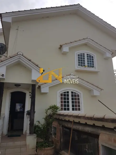 Foto 1 de Casa com 4 quartos à venda, 169m2 em Sao Lourenco - MG