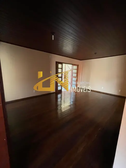Foto 9 de Casa com 5 quartos à venda, 475m2 em Sao Lourenco - MG