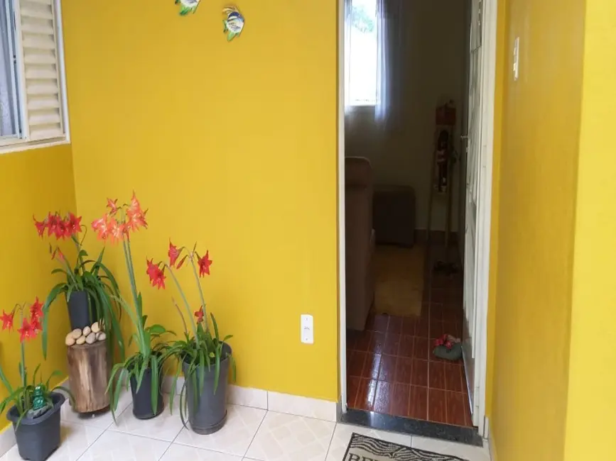 Foto 4 de Casa com 4 quartos à venda, 150m2 em Sao Lourenco - MG