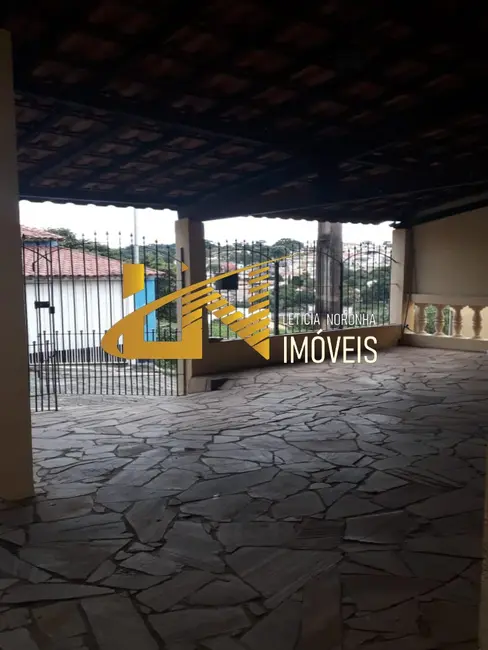 Casa com 3 quartos à venda, 142m2 em Sao Lourenco - MG - imagem 2 Foto 2 de Casa com 3 quartos à venda, 142m2 em Sao Lourenco - MG