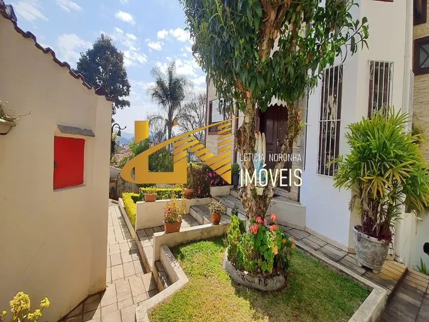 Casa com 3 quartos à venda, 248m2 em Sao Lourenco - MG - imagem 5 Foto 5 de Casa com 3 quartos à venda, 248m2 em Sao Lourenco - MG