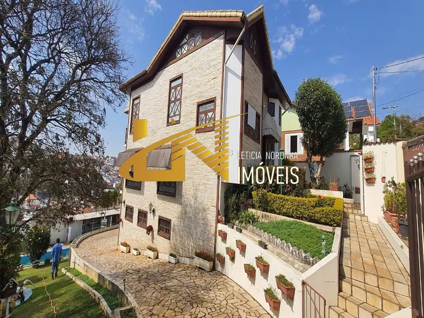 Casa com 3 quartos à venda, 248m2 em Sao Lourenco - MG - imagem 4 Foto 4 de Casa com 3 quartos à venda, 248m2 em Sao Lourenco - MG