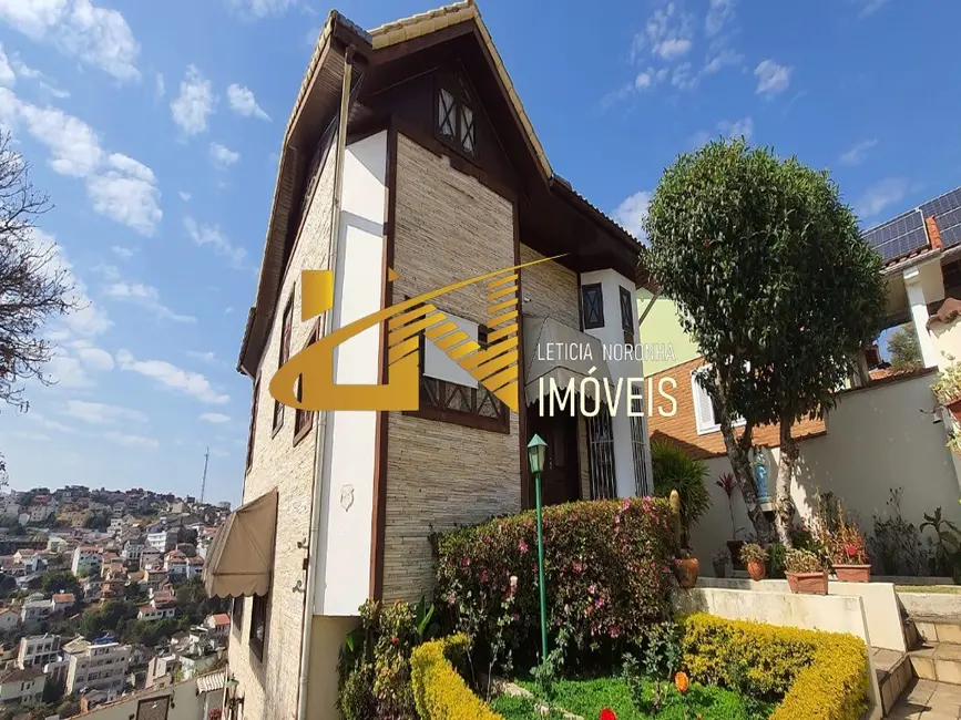Casa com 3 quartos à venda, 248m2 em Sao Lourenco - MG - imagem 3 Foto 3 de Casa com 3 quartos à venda, 248m2 em Sao Lourenco - MG