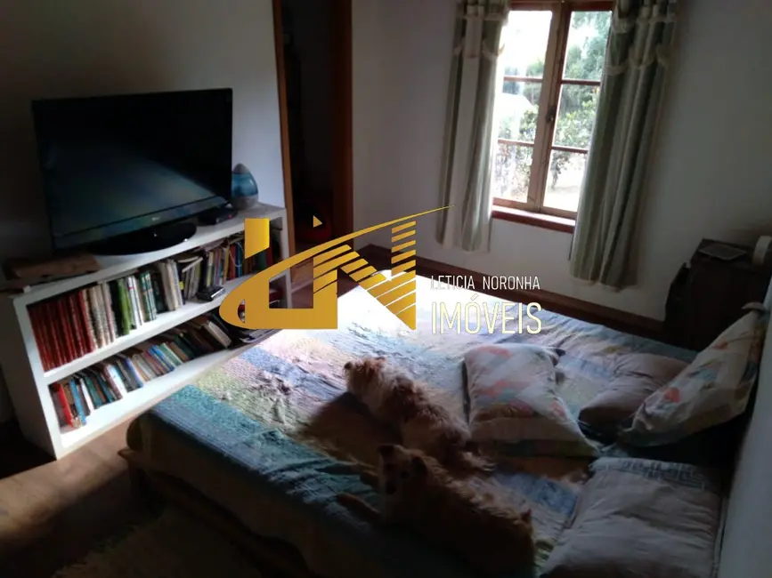 Foto 4 de Sítio / Rancho com 5 quartos à venda, 150m2 em Caxambu - MG