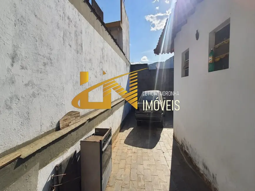 Foto 4 de Casa com 3 quartos à venda, 294m2 em Sao Lourenco - MG