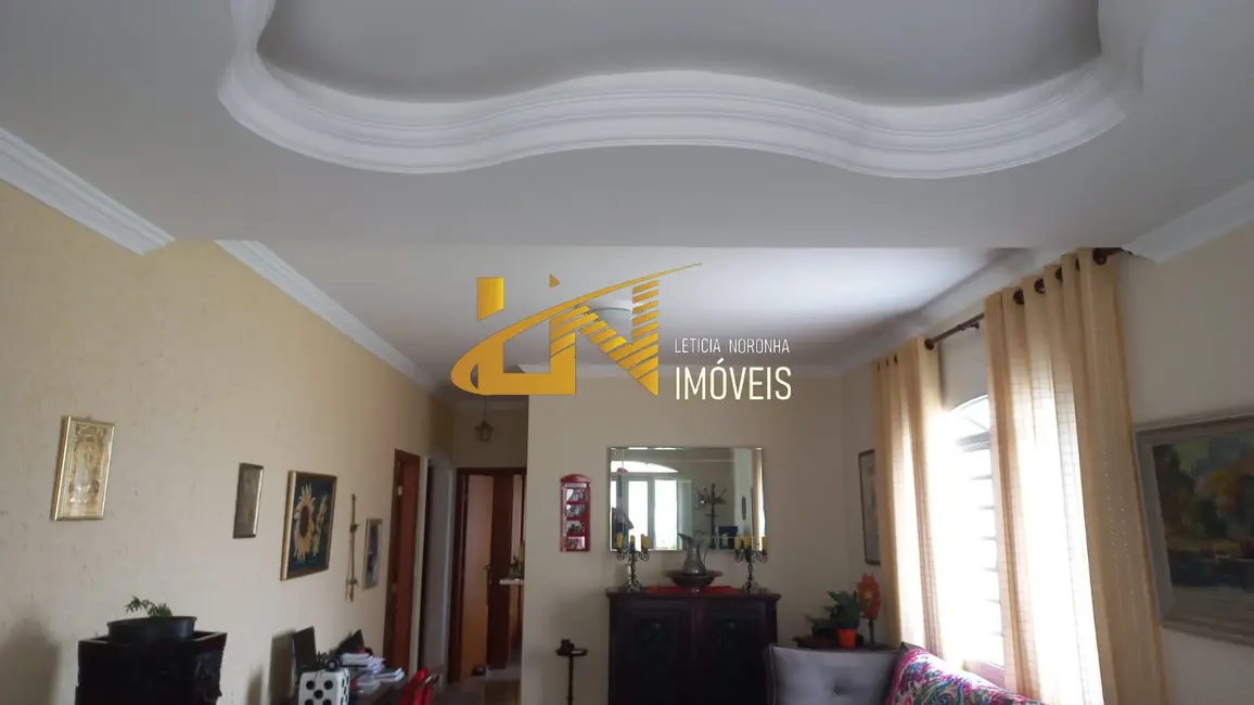 Casa com 2 quartos à venda, 336m2 em Sao Lourenco - MG - imagem 3 Foto 3 de Casa com 2 quartos à venda, 336m2 em Sao Lourenco - MG