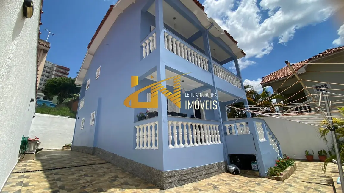 Foto 4 de Casa com 4 quartos à venda, 220m2 em Sao Lourenco - MG
