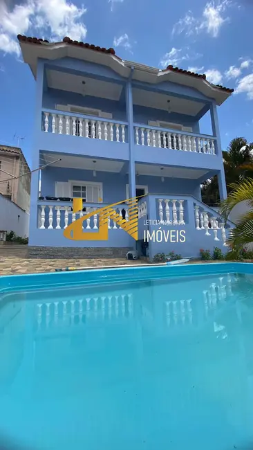 Foto 1 de Casa com 4 quartos à venda, 220m2 em Sao Lourenco - MG