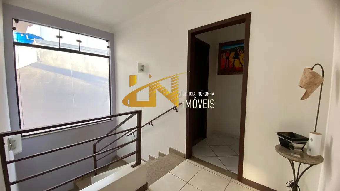 Foto 5 de Casa com 4 quartos à venda, 215m2 em Sao Lourenco - MG