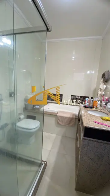 Foto 9 de Casa com 4 quartos à venda, 215m2 em Sao Lourenco - MG