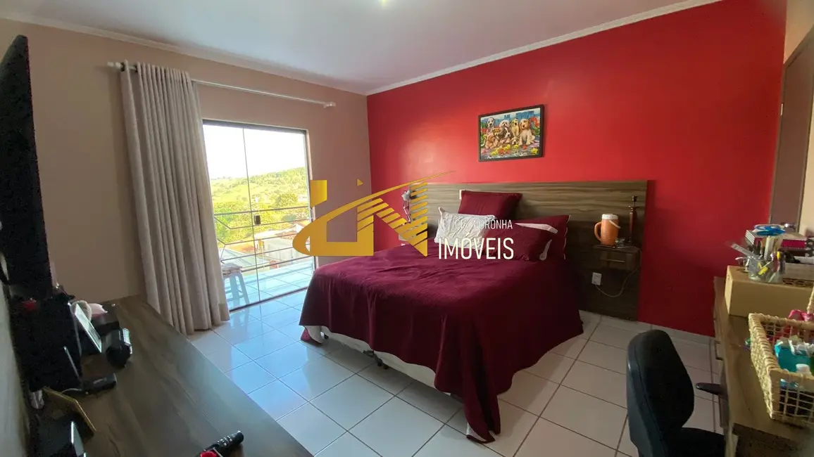 Foto 7 de Casa com 4 quartos à venda, 215m2 em Sao Lourenco - MG