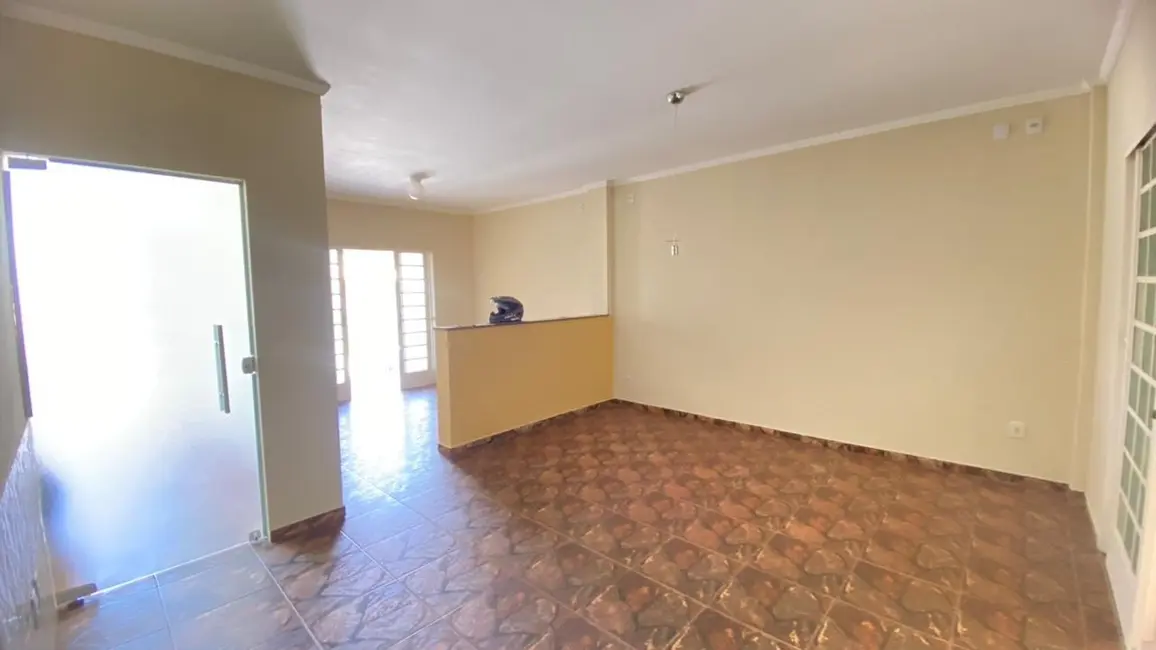 Casa com 3 quartos à venda, 200m2 em Sao Lourenco - MG - imagem 4 Foto 4 de Casa com 3 quartos à venda, 200m2 em Sao Lourenco - MG