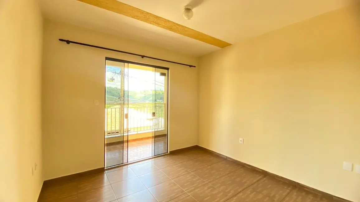 Casa com 3 quartos à venda, 200m2 em Sao Lourenco - MG - imagem 8 Foto 8 de Casa com 3 quartos à venda, 200m2 em Sao Lourenco - MG