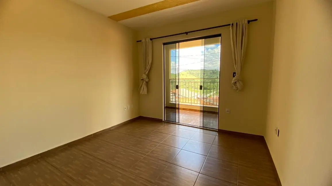 Casa com 3 quartos à venda, 200m2 em Sao Lourenco - MG - imagem 7 Foto 7 de Casa com 3 quartos à venda, 200m2 em Sao Lourenco - MG