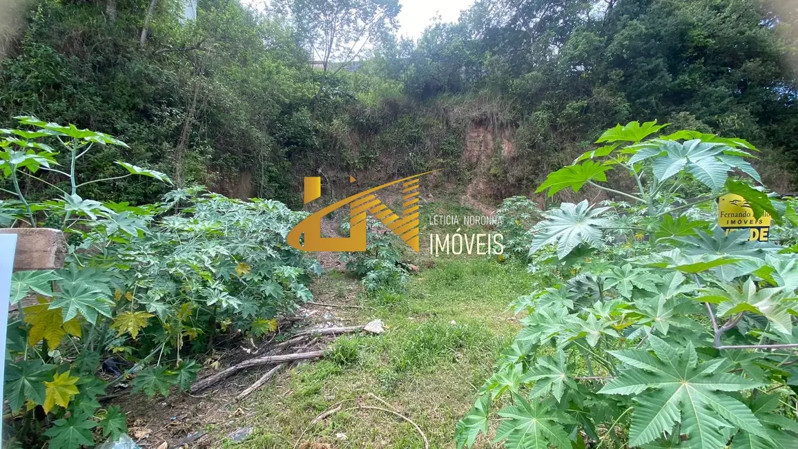 Foto 1 de Terreno / Lote à venda, 360m2 em Sao Lourenco - MG