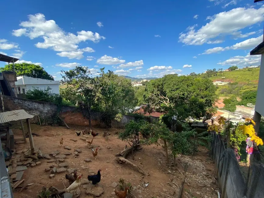 Foto 2 de Casa à venda, 230m2 em Sao Lourenco - MG