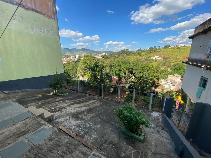 Foto 3 de Casa à venda, 230m2 em Sao Lourenco - MG