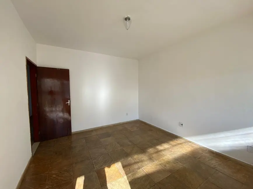 Foto 6 de Casa com 3 quartos para alugar, 90m2 em Sao Lourenco - MG