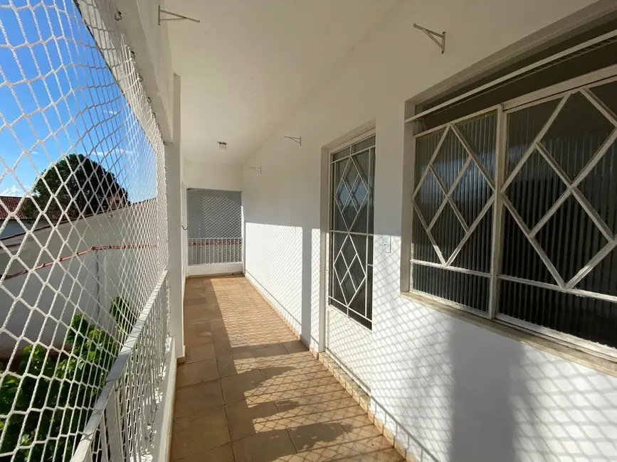 Foto 3 de Casa com 3 quartos para alugar, 90m2 em Sao Lourenco - MG