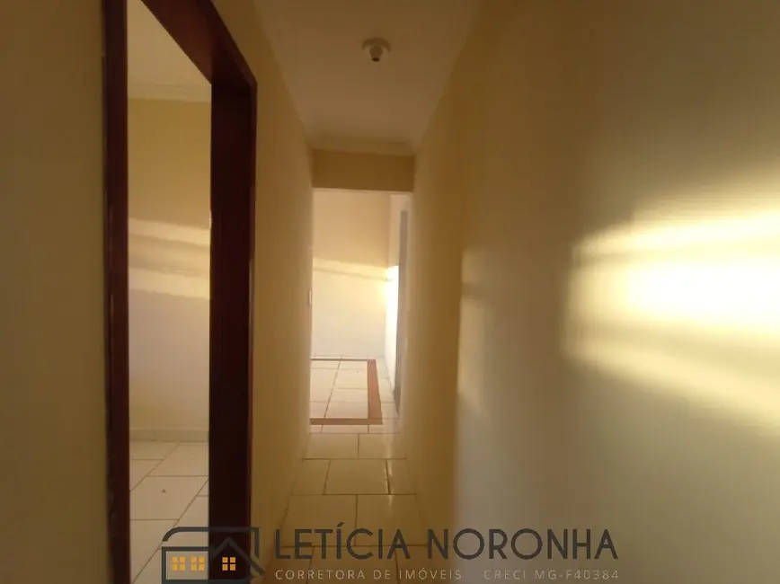 Apartamento com 2 quartos para alugar, 64m2 em Sao Lourenco - MG - imagem 5 Foto 5 de Apartamento com 2 quartos para alugar, 64m2 em Sao Lourenco - MG