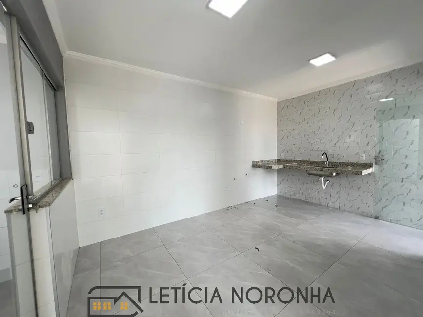 Foto 6 de Casa com 2 quartos à venda, 125m2 em Sao Lourenco - MG