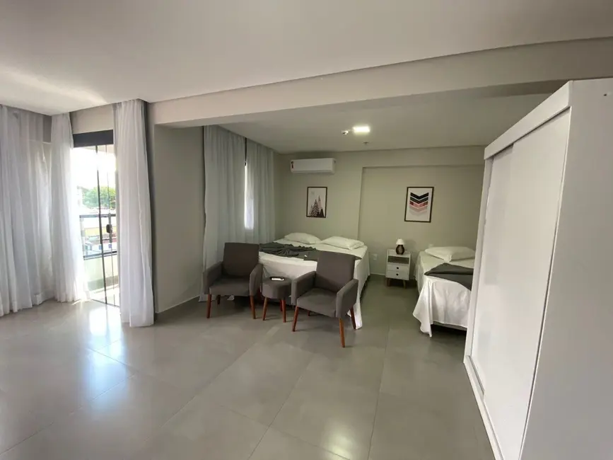 Foto 2 de Loft / Flat com 1 quarto à venda, 45m2 em Centro, Sao Lourenco - MG