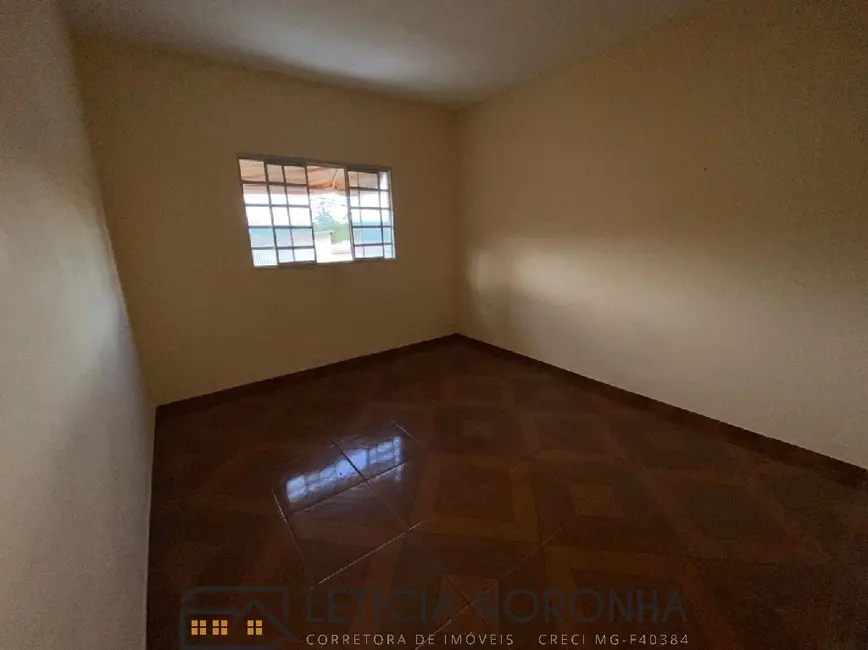 Casa com 2 quartos para alugar, 89m2 em Sao Lourenco - MG - imagem 3 Foto 3 de Casa com 2 quartos para alugar, 89m2 em Sao Lourenco - MG