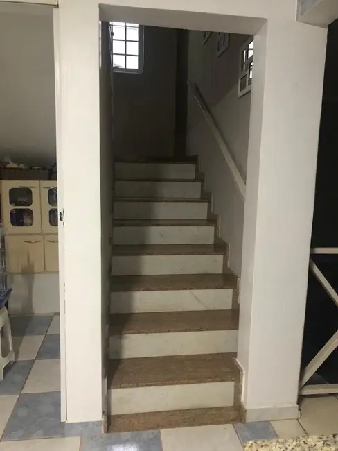 Casa com 3 quartos à venda, 214m2 em Sao Lourenco - MG - imagem 6 Foto 6 de Casa com 3 quartos à venda, 214m2 em Sao Lourenco - MG