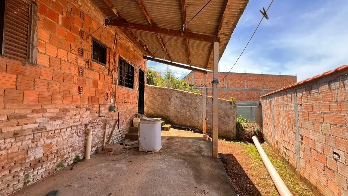 Foto 4 de Casa com 1 quarto à venda, 60m2 em Sao Lourenco - MG