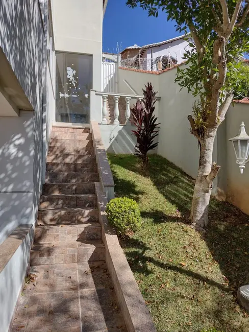 Casa com 4 quartos à venda, 372m2 em Sao Lourenco - MG - imagem 3 Foto 3 de Casa com 4 quartos à venda, 372m2 em Sao Lourenco - MG