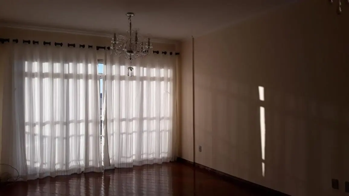 Apartamento com 3 quartos à venda, 186m2 em Sao Lourenco - MG - imagem 3 Foto 3 de Apartamento com 3 quartos à venda, 186m2 em Sao Lourenco - MG