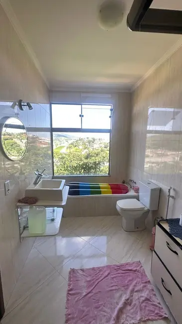 Foto 4 de Casa com 3 quartos à venda, 118m2 em Sao Lourenco - MG