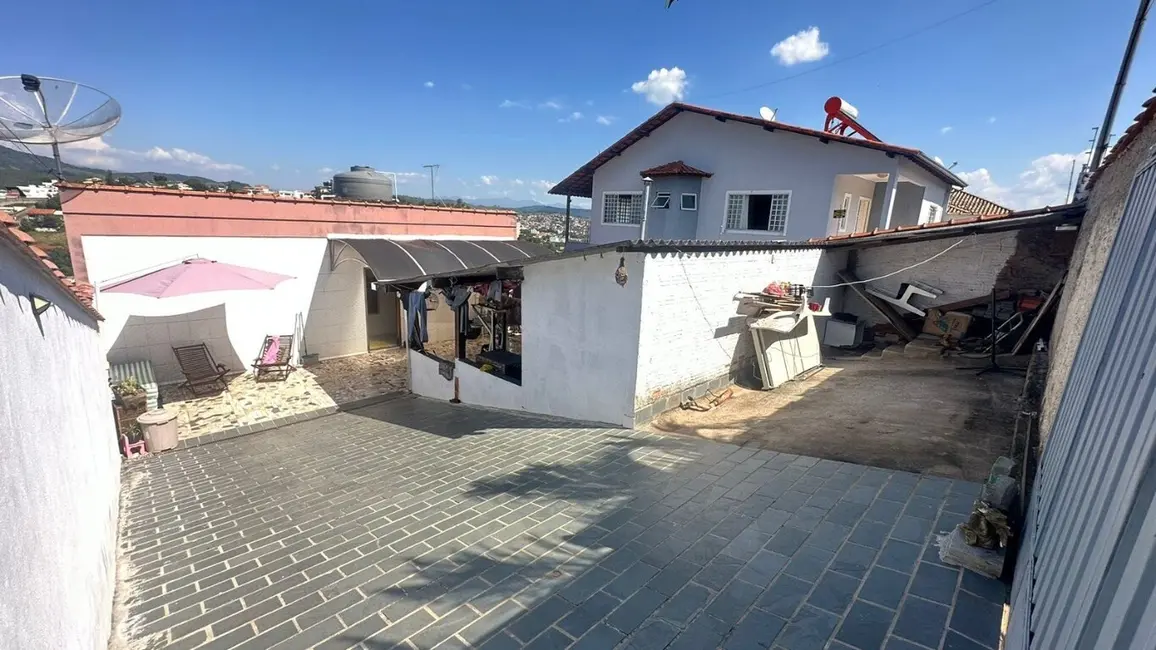 Foto 7 de Casa com 3 quartos à venda, 118m2 em Sao Lourenco - MG