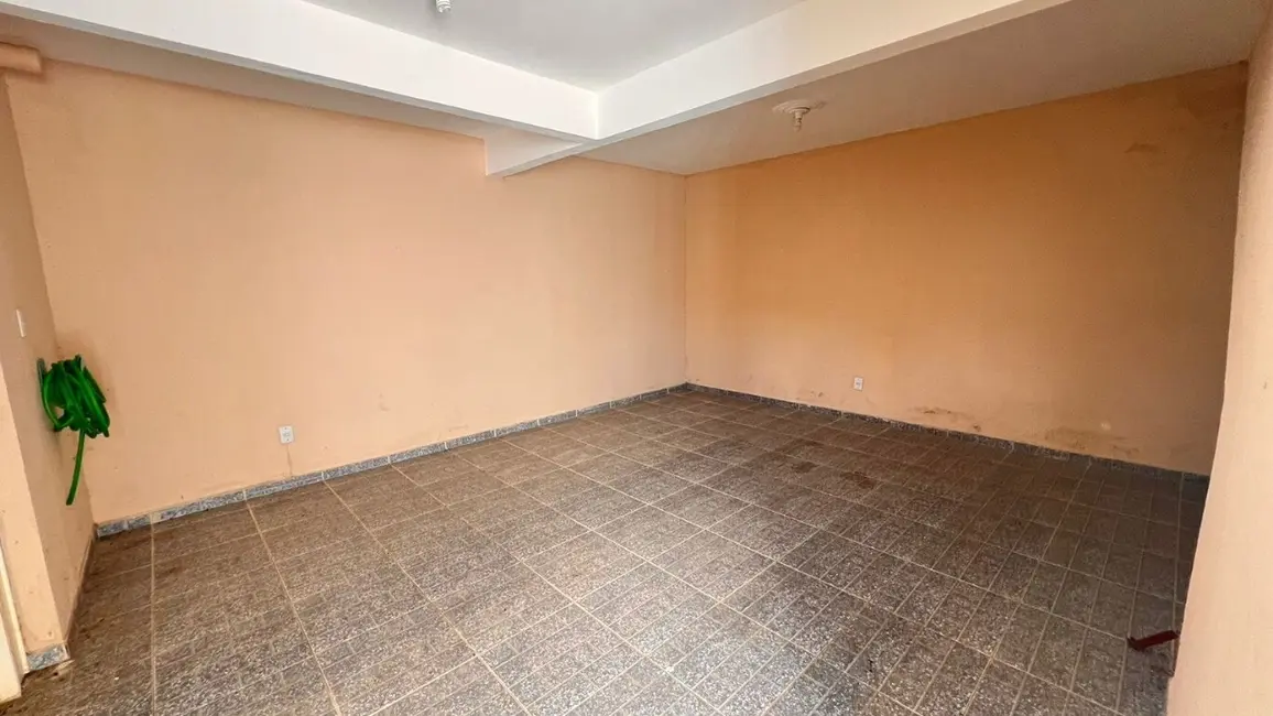 Foto 3 de Casa com 2 quartos à venda, 144m2 em Sao Lourenco - MG