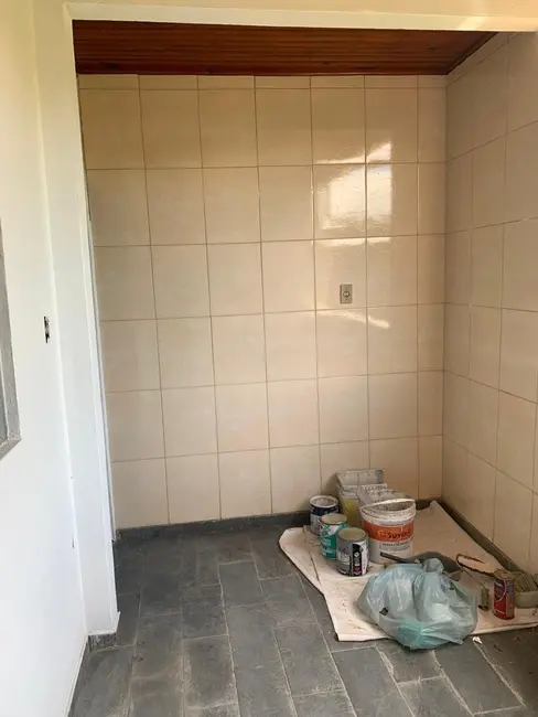 Casa com 3 quartos para alugar, 86m2 em Sao Lourenco - MG - imagem 4 Foto 4 de Casa com 3 quartos para alugar, 86m2 em Sao Lourenco - MG
