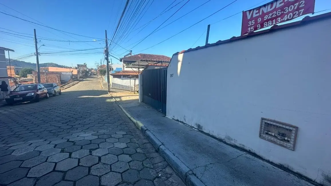 Foto 1 de Casa com 2 quartos à venda, 100m2 em Sao Lourenco - MG