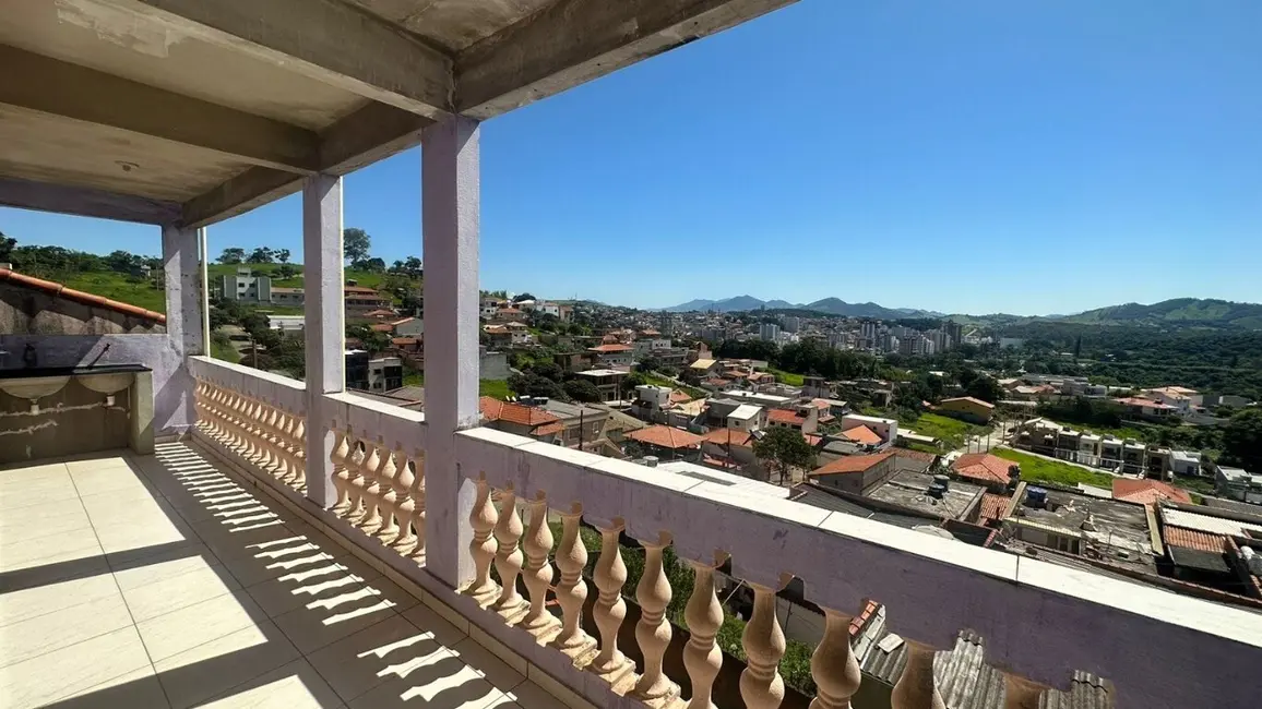 Foto 8 de Casa com 4 quartos à venda, 150m2 em Sao Lourenco - MG